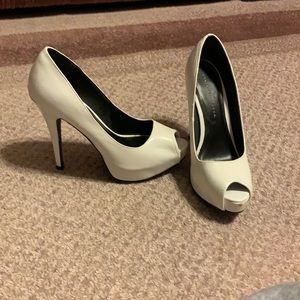 Adorable white heels.